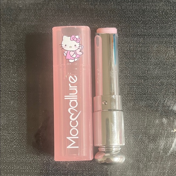 Hello Kitty Pink Lip Gloss - Picture 2 of 3